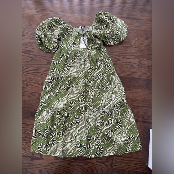 New with tags - THML floral botanical dress - size small - Picture 2 of 7